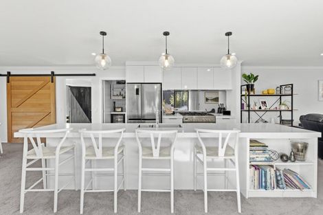 Photo of property in 53 Mount Nicholas Avenue, Wanaka, 9305