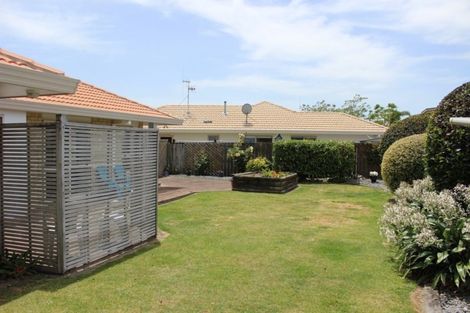 Photo of property in 25 Reef Avenue, Papamoa Beach, Papamoa, 3118