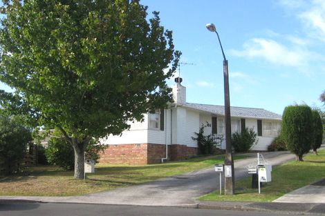 Photo of property in 16 Linley Place, Hillcrest, Auckland, 0627