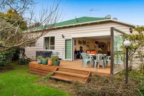 Photo of property in 67 Broadway, Waitara, 4320