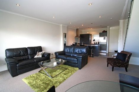 Photo of property in The Strand, 3/16 Ronald Street, Strandon, New Plymouth, 4312