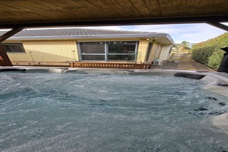 Photo of property in 17 Glencullen Place, Dannemora, Auckland, 2016