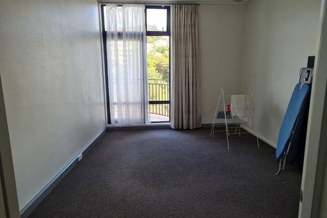 Photo of property in Atrium Towers, 9d/154 The Terrace, Wellington Central, Wellington, 6011