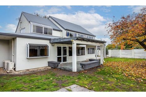 Photo of property in 3 Quirk Place, Sockburn, Christchurch, 8042