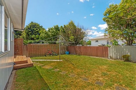 Photo of property in 2/10 Queens Road, Elgin, Gisborne, 4010