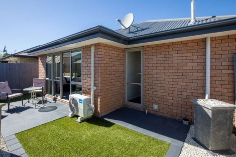 Photo of property in 8b Mortlake Street, Islington, Christchurch, 8042