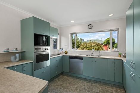 Photo of property in 12 Dan Tori Place, Orewa, 0931