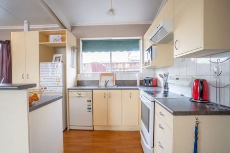 Photo of property in 59 Sutherland Crescent, Westbrook, Palmerston North, 4412