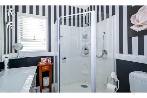 Photo of property in 12 Parsonage Road, Waimate, 7924