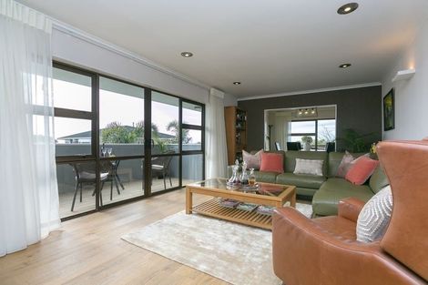 Photo of property in 22 Culzean Grove, Bell Block, New Plymouth, 4312