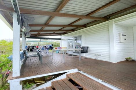 Photo of property in 11 Clayburn Road, Glen Eden, Auckland, 0602