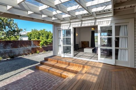 Photo of property in 65 Brandon Street, Featherston, 5710