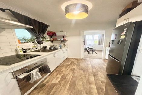 Photo of property in 2/5 Amandale Avenue, Mount Albert, Auckland, 1025