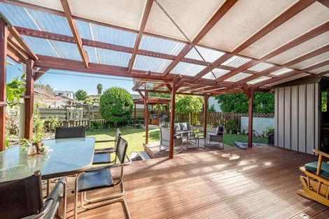 Photo of property in 20 Galsworthy Place, Bucklands Beach, Auckland, 2014