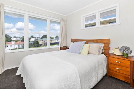 Photo of property in 13 Orchard Rise, Rosehill, Papakura, 2113
