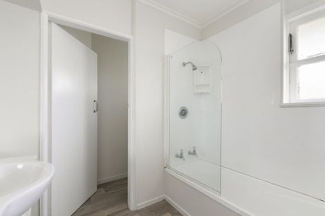 Photo of property in 286 Grounsell Crescent, Belmont, Lower Hutt, 5010