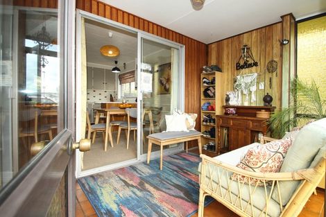 Photo of property in 2/206 Mcleod Street, Camberley, Hastings, 4120