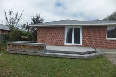 Photo of property in 16 Mclellan Place, Ilam, Christchurch, 8041