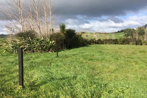 Photo of property in 535 Settlement Road, Kaiwaka, 0573