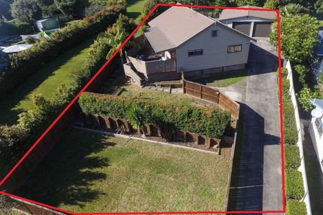 Photo of property in 24 Claverdon Drive, Massey, Auckland, 0614