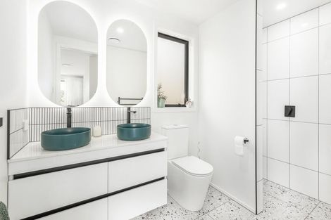 Photo of property in 94 Kotare Street, Waikanae, 5036