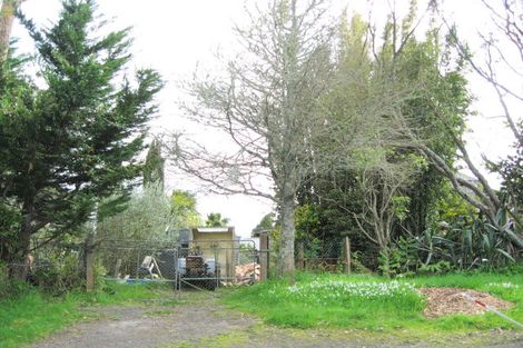 Photo of property in 33 Mcentee Road, Waitakere, Auckland, 0816