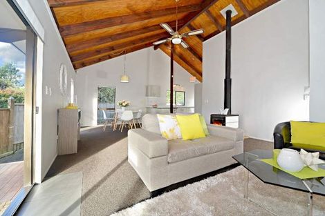 Photo of property in 24 Claverdon Drive, Massey, Auckland, 0614