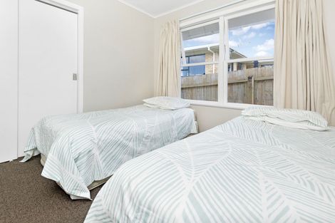 Photo of property in 13 Orchard Rise, Rosehill, Papakura, 2113
