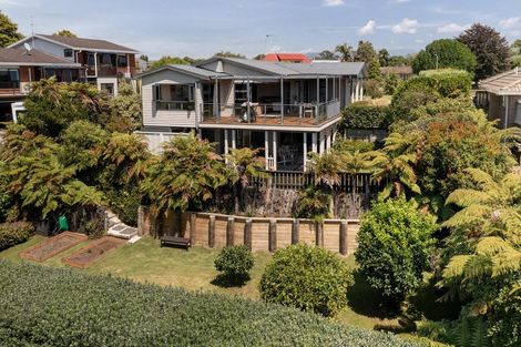 Photo of property in 46 Links View Drive, Omokoroa, 3114