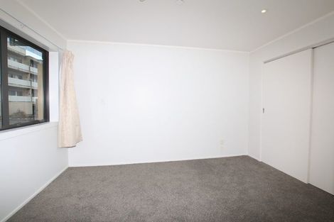 Photo of property in 6a/30 Westward Ho, Glen Eden, Auckland, 0602