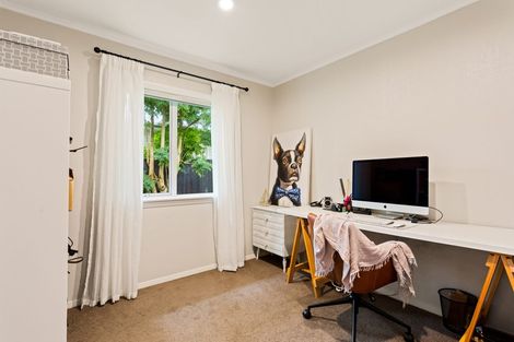 Photo of property in 84a Triangle Road, Massey, Auckland, 0614