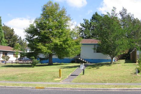 Photo of property in 6 Clensmore Place, Torbay, Auckland, 0630