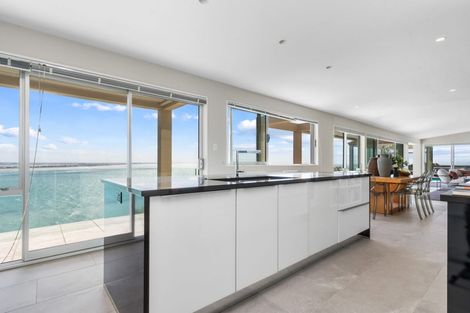 Photo of property in 18 Whitewash Head Road, Scarborough, Christchurch, 8081