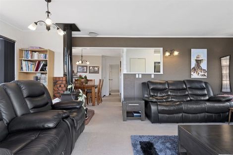 Photo of property in 22 Sunny Bay Road, Matua, Tauranga, 3110