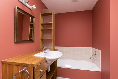 Photo of property in 150c Karori Road, Karori, Wellington, 6012