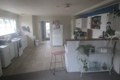 Photo of property in 207 Vipond Road, Stanmore Bay, Whangaparaoa, 0932