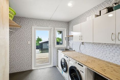 Photo of property in 5b Madeley Road, Mount Pleasant, Christchurch, 8081