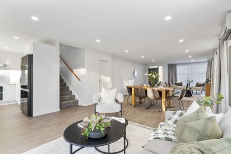 Photo of property in 12 Phar Lap Crescent, Takanini, 2112