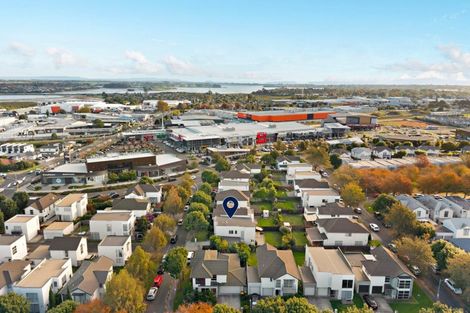 Photo of property in 12 Phar Lap Crescent, Takanini, 2112