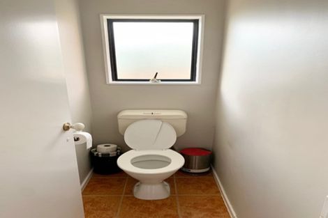 Photo of property in 2d Palomino Drive, Henderson, Auckland, 0612