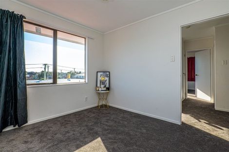 Photo of property in 21 Walcot Street, Bromley, Christchurch, 8062