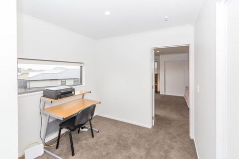 Photo of property in 33 William Dawson Crescent, Wigram, Christchurch, 8025