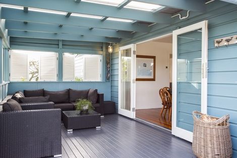 Photo of property in 60 Mclarin Road, Glenbrook, Waiuku, 2681