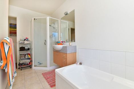 Photo of property in 26 Carento Way, Stanmore Bay, Whangaparaoa, 0932