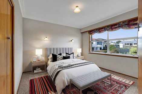 Photo of property in 83a Eliot Street, New Plymouth, 4310
