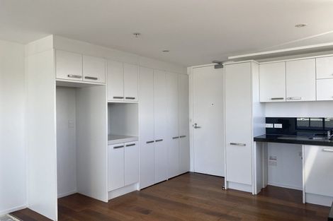 Photo of property in Bella Vista, 3d/84 Gunner Drive, Te Atatu Peninsula, Auckland, 0610