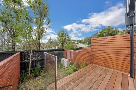 Photo of property in 7c Agincourt Street, Glenfield, Auckland, 0629