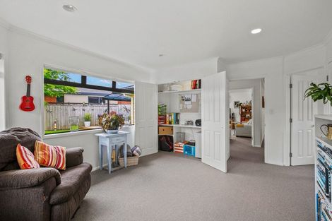 Photo of property in 4 Maple Crescent, Whalers Gate, New Plymouth, 4310