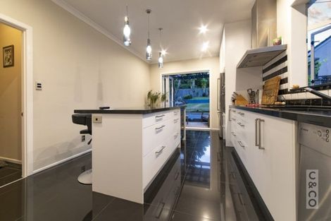 Photo of property in 14 Elliot Street, Riverhead, 0820