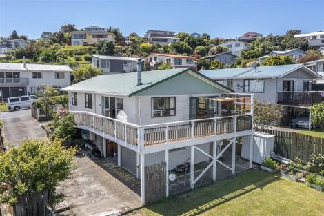 Photo of property in 6 Inlet View, Titahi Bay, Porirua, 5022